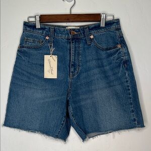 Universal Thread Vintage Bermuda Shorts Medium Blue Size 4
